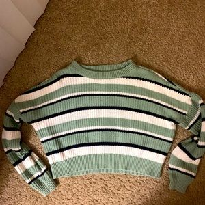 Sweater crop top